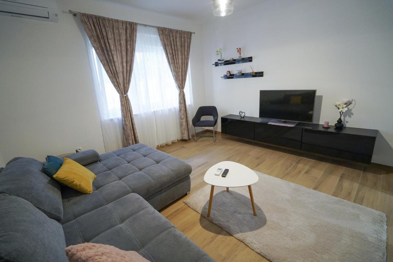 Apartment Ana Спліт Екстер'єр фото