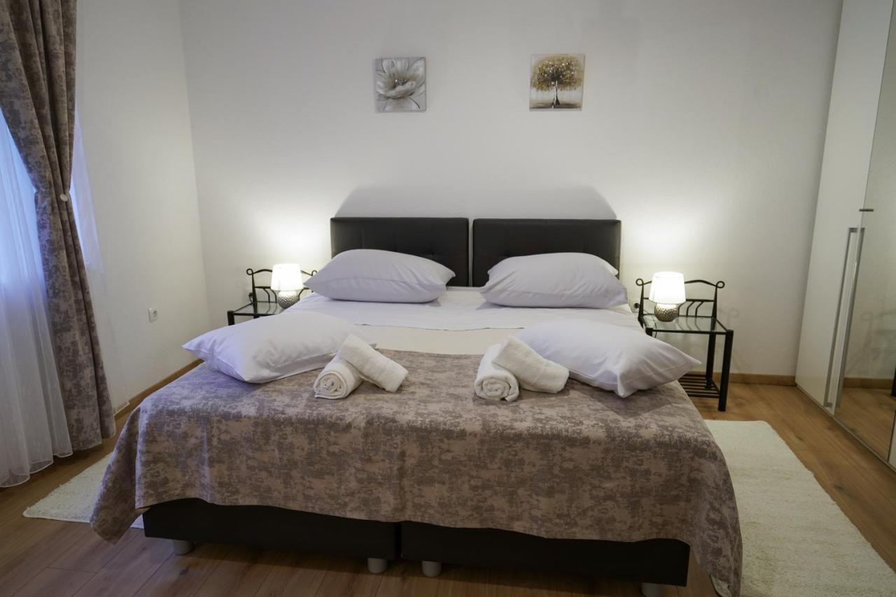 Apartment Ana Спліт Екстер'єр фото