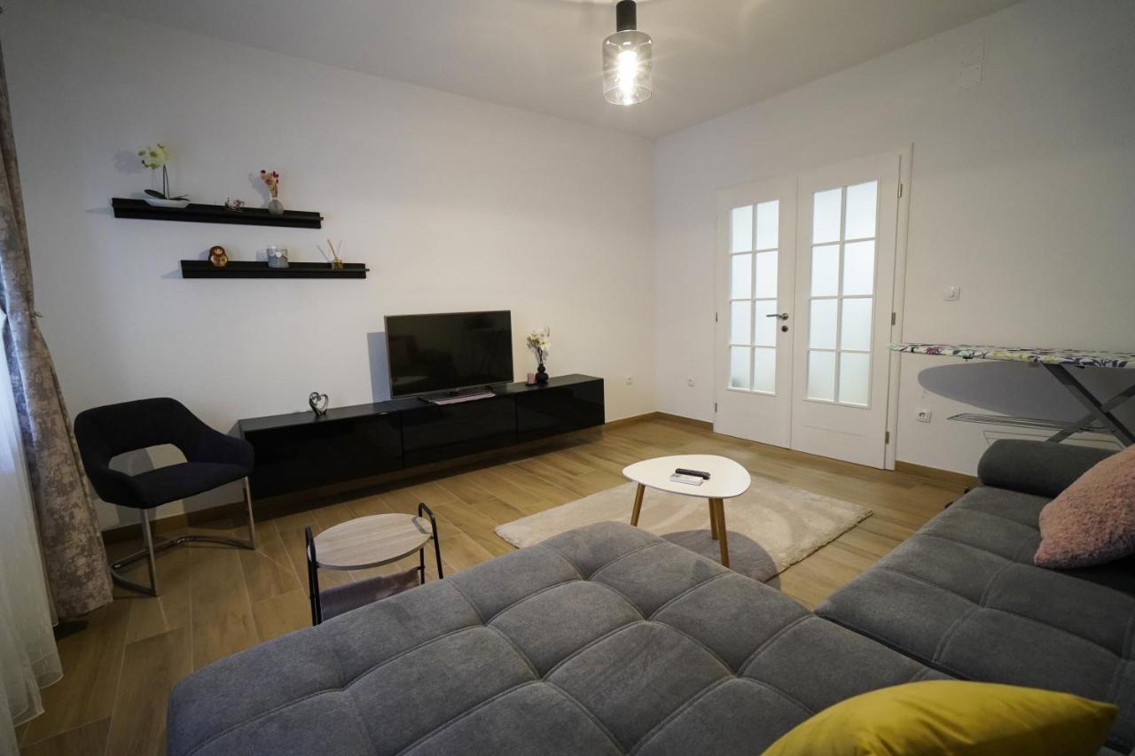 Apartment Ana Спліт Екстер'єр фото