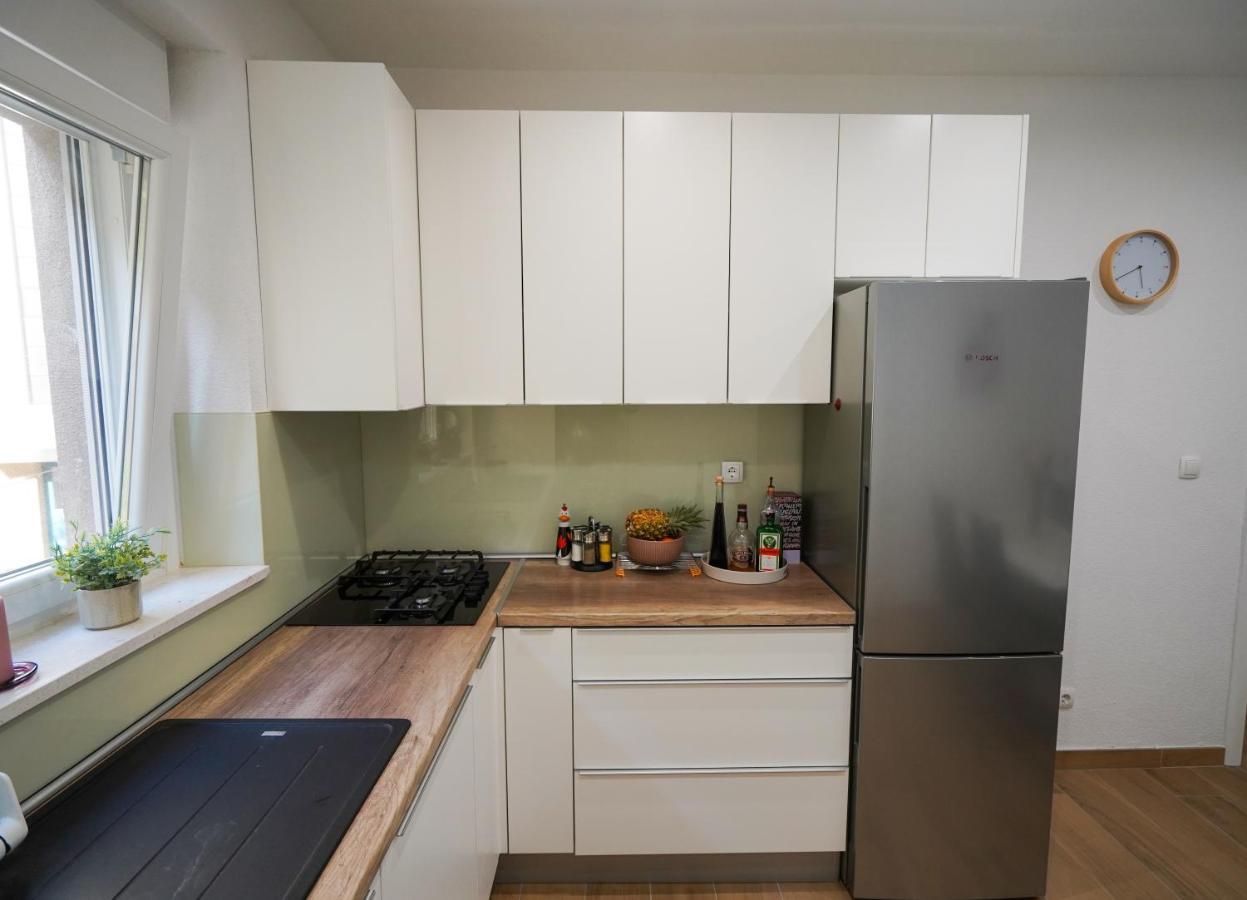 Apartment Ana Спліт Екстер'єр фото