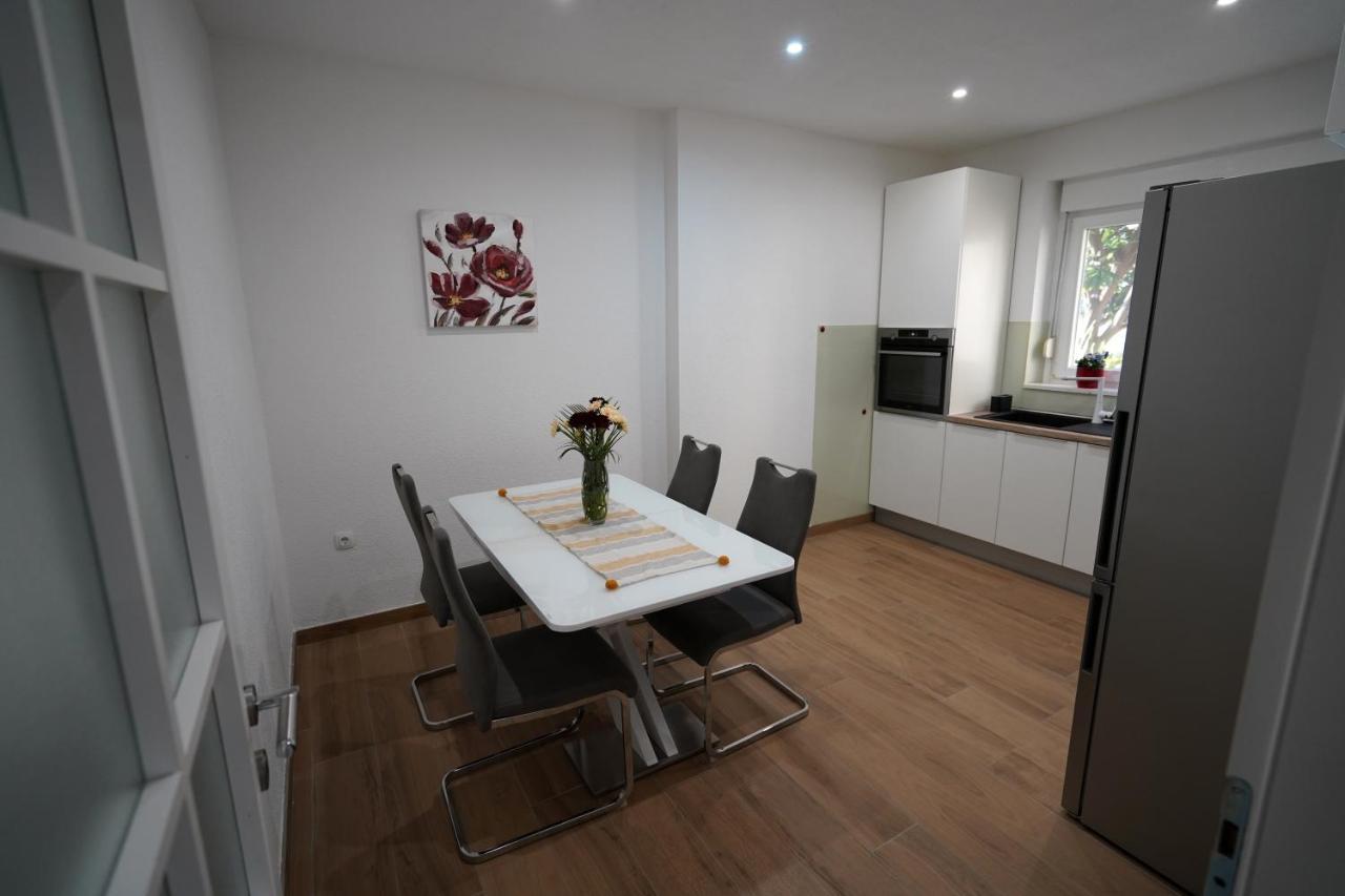 Apartment Ana Спліт Екстер'єр фото
